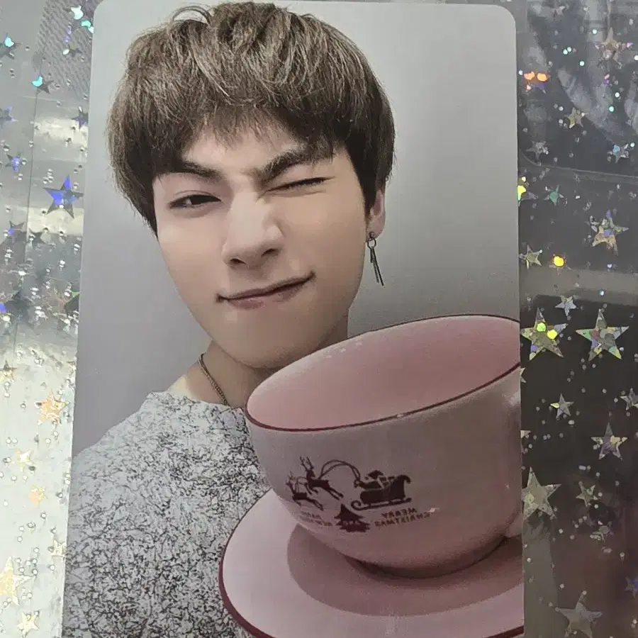 WayV 2024 PINK CHRISTMAS MD カップ ソーサー WayV 2024 PINK CHRISTMAS MD カップ ソーサー 破格値下げ