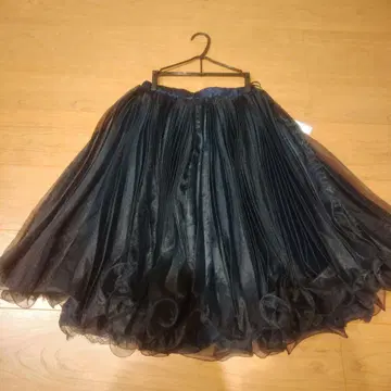 VANILLA COUTURE 네이비 플레어 스커트