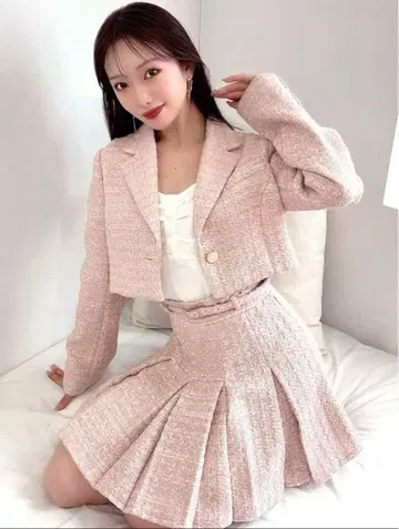 RESEXXY 트위드 자켓 플리츠 미니 스커트 셋업 핑크 리젝시
