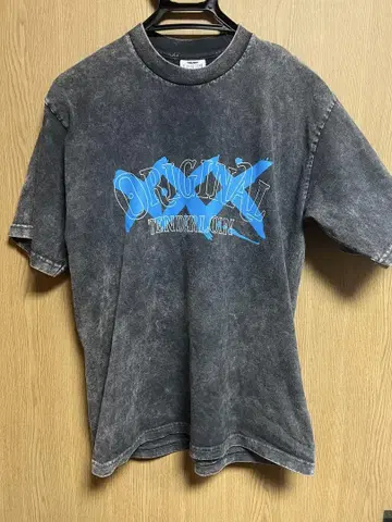 텐더 로인 TEE ACID WASH XXX D-GRAY L