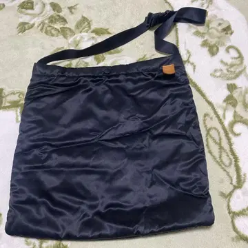 russet 숄더백