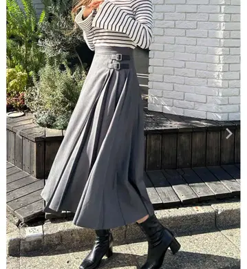 INGNI 가죽 스커트 사이드 벨트 플리츠 절개 스커트 벨트 그레이