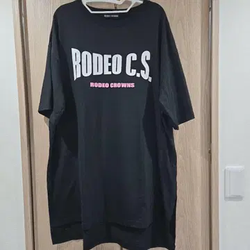 RODEO CROWNS 빅 실루엣 티셔츠 블랙