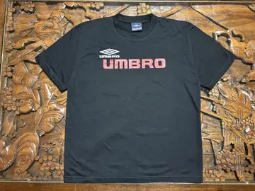 Umbro 블랙 티셔츠