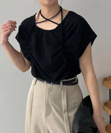 새상품 CAPRICIEUX LE'MAGE 개더 프렌치 티셔츠 블랙