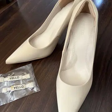 yello CHAI HEELS ivory