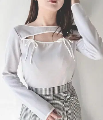 NOMAE 바이컬러 파이핑 리본 탑스
