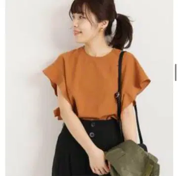SPICK AND SPAN 소데프레아 프렌치 돌먼 블라우스 카멜