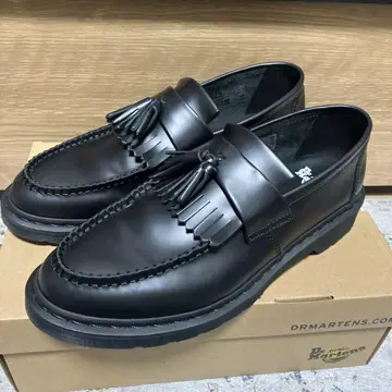 닥터마틴 Adrian Mono black