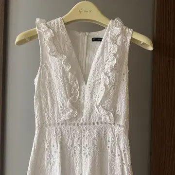 ZARA BASIC 화이트 프릴 원피스 XS