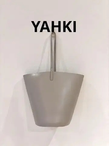 YAHKI 야키 가죽 버킷백