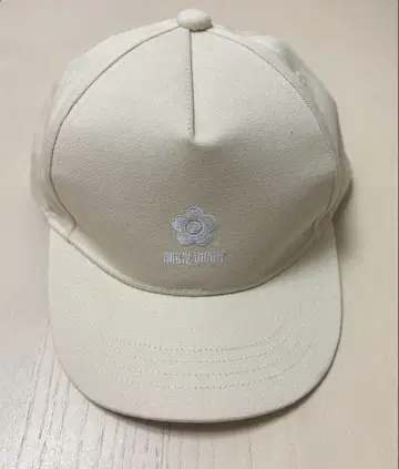 MARY QUANT 마리콴트 로고 엠블럼 캡 아이보리