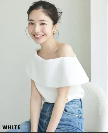 새상품 베이스먼트 케이프 블라우스
