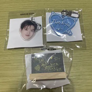 treasure 준규 POPUP 얼굴 아크링 키링 칠판 하트 키링