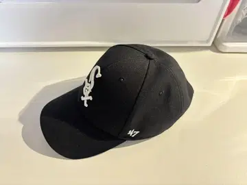 47 캡 블랙 모자