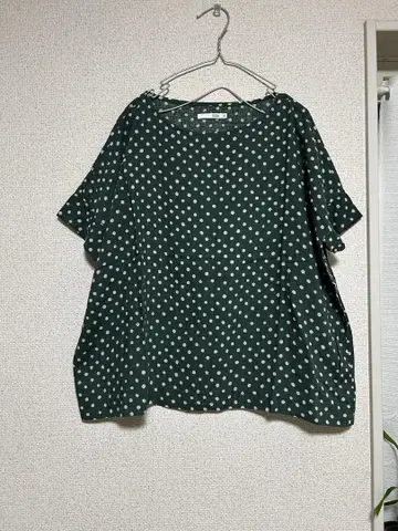NATURAL LAUNDRY 반팔 도트 무늬 셔츠 사이즈 2