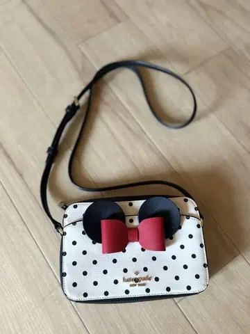kate spade 케이트 스페이드 디즈니 미니 숄더백 새상품급