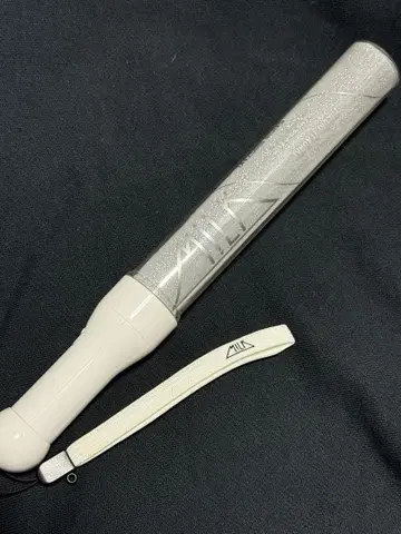 M!LK 응원봉