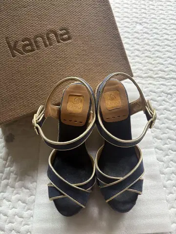 Kanna 웨지솔 샌들 사이즈 36 컬러 네이비