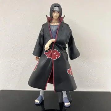 이타치 피규어 약 30cm 블랙 로브