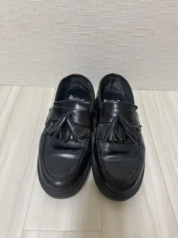 닥터마틴 태슬 로퍼