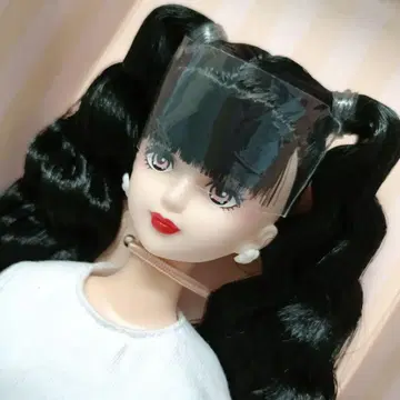 시온 검은 머리 트윈테일 빨간 립 눈가 볼터치 리카짱 캐슬 27cm