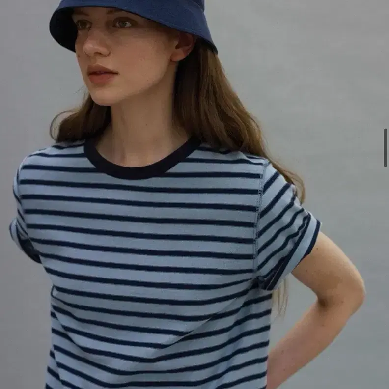 [NOTHING WRITTEN] Preta t-shirt (Navy) ☆送料込☆ NOTHING WRITTEN | 낫띵리튼 Nothing Written preta t-shirt