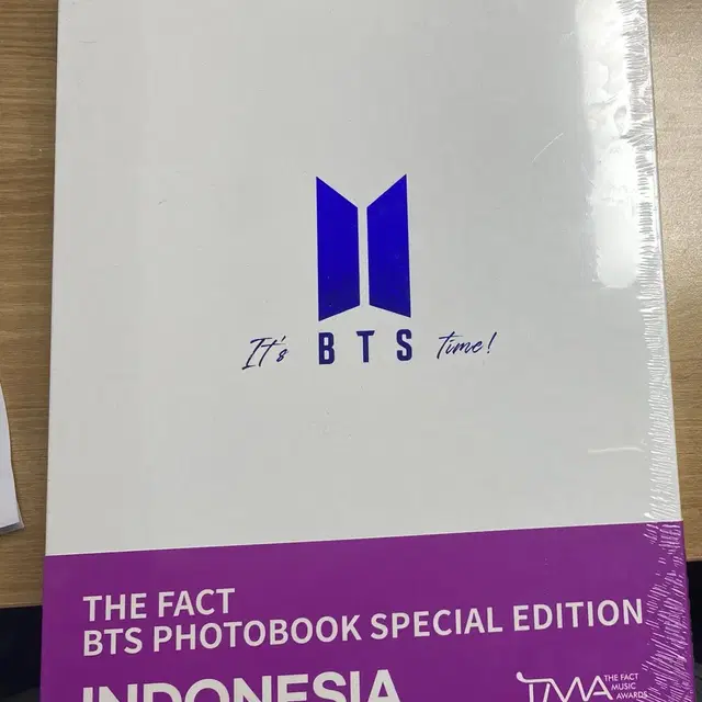 더팩트 BTS 포토북 스페셜 에디션 (인도네시아) 미개봉 팝니다