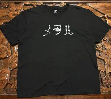 그라니프 메탈 슬라임 킹 메탈 슬라임 프린트 티셔츠 블랙
