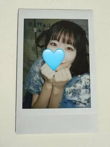마나카 마나 폴라로이드
