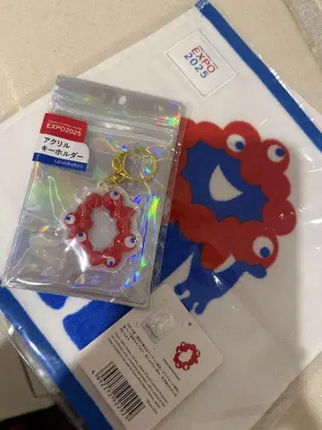미야쿠미야쿠 아크릴 키링 핸드 타월