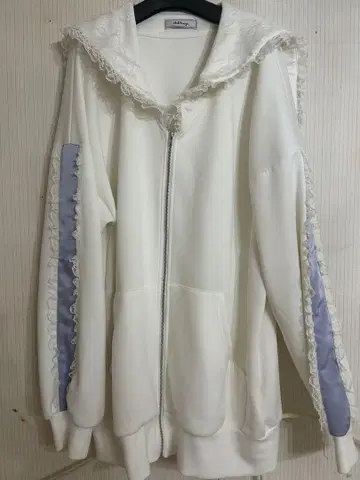 Ank Rouge 레이스 세일러 후드티