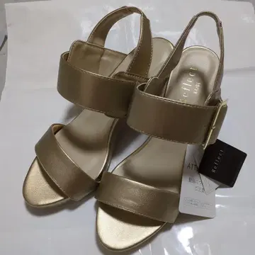 택 포함 새상품! reflect 고베 골드 샌들 월드 23cm