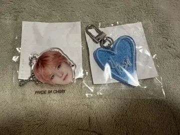 Treasure 요시 얼굴 아크릴 키링 하트 아크릴 키링
