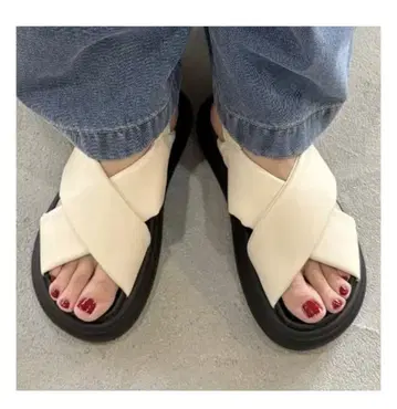 새상품 시마무라 NON 콜라보 샌들 아이보리 L