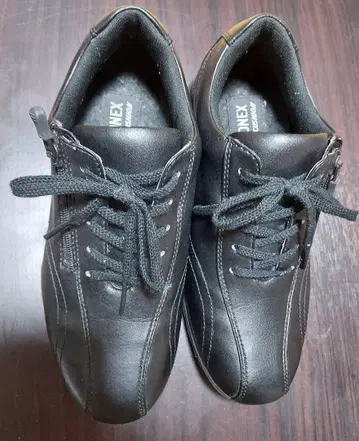 요넥스 파워 쿠션 22.5cm 블랙