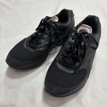 Used Reebok Black Shoes Easy Tone