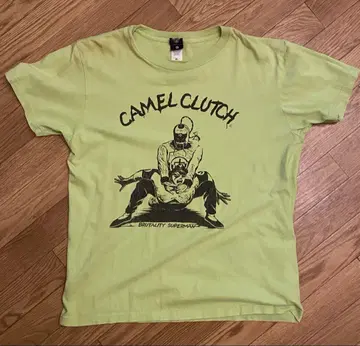 CAMEL CLUTCH 티셔츠 XL 사이즈
