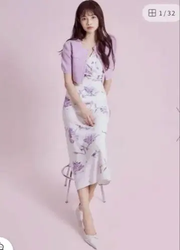 스나이델 플라워 프린트 슬리브리스 롱 원피스