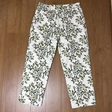 HUF 꽃무늬 스테테코 36
