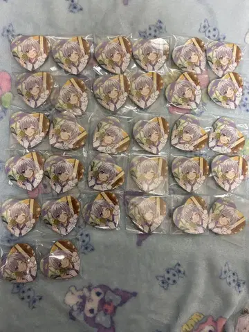 불규칙 다이스 첫 토끼 하트 캔뱃지