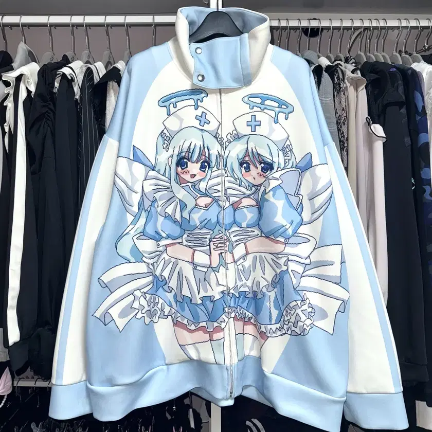 【レア❣️】REFLEM ボリュームネックライン 切り替え ジャージ パーカー 黒 REFLEM ボリュームネックライン 切り替え ジャージ パーカー 黒