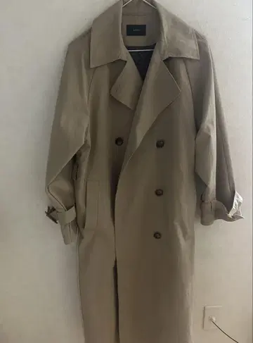 EMODA 트렌치코트