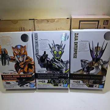 S.H.Figuarts 가면라이더 3종 세트