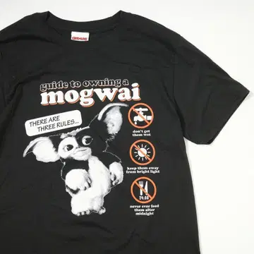 Mogwai 가이드 티셔츠 블랙