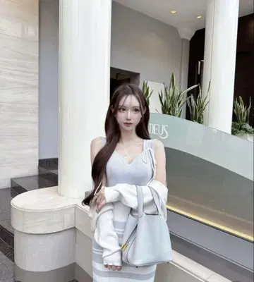 Lumignon Riobon border nermaid dress 블루