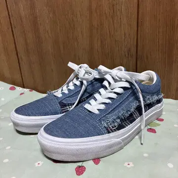 반스 스니커즈