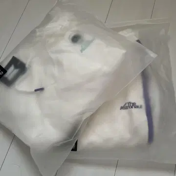 Jin The Astronaut 후디 & 조거 팬츠 세트 M 사이즈