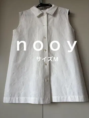 새상품급 nooy(누이) 옷깃 슬리브리스 M 사이즈