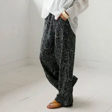 안티카 페이즐리 팬츠